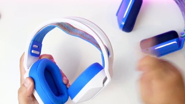 Logitech: G335 vs G733 смотреть онлайн