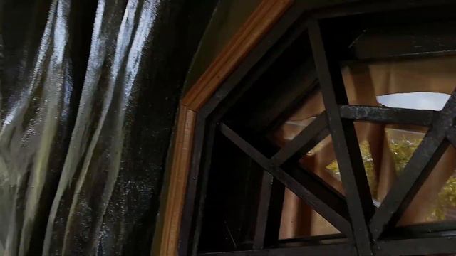 Крейзи хаус в Далате. Действительно, крейзи! смотреть онлайн