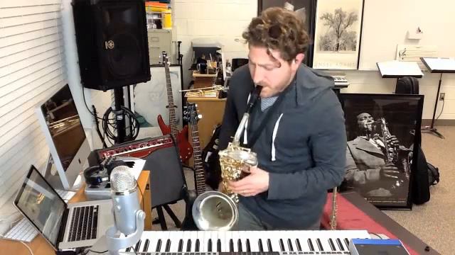 Multi-instrumentalist Russell Kirk loops 5 over 4 смотреть онлайн