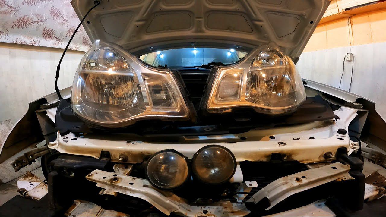 Снимаем передние фары и ПТФ Nissan Almera 2012-2018год