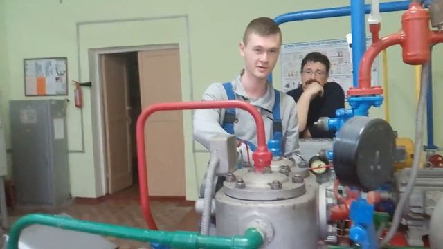 Запуск одноступенчатой аммиачной ходильной установки средней производительности (Птащук) смотреть онлайн