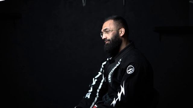 10 глупых вопросов тренеру по бразильскому джиу-джитсу смотреть онлайн