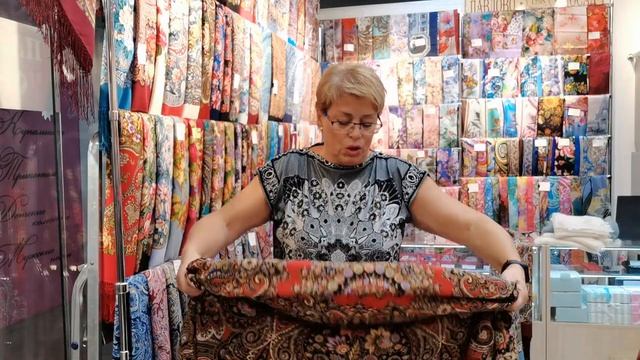 Женское счастье. Павловопосадские платки в Минске смотреть онлайн