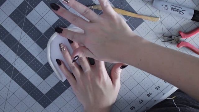 'The Dark Crystal' Fizzgig Puppet Prop Tutorial