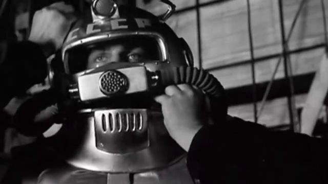 Первые на Луне / First On The Moon (2005)