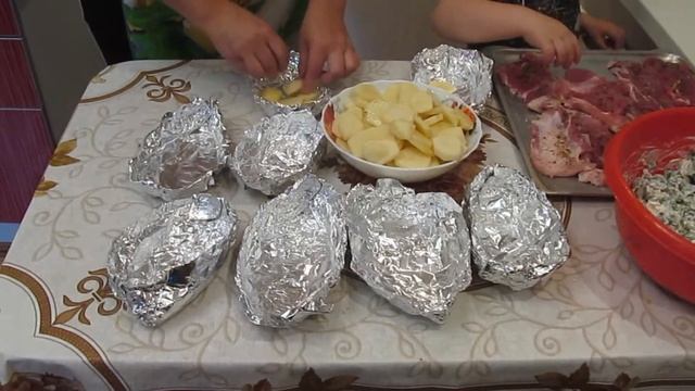 СВИНИНА с ОРИГИНАЛЬНОЙ ЗАПРАВКОЙ. смотреть онлайн