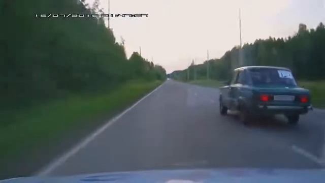 БУХИЕ школьники на ЖИГЕ уходят от ДПС! В стиле NFS Most Wanted! смотреть онлайн