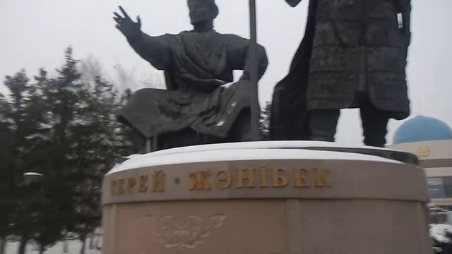 Астана | памятник основателям Казахского ханства - Керею и Жанибеку смотреть онлайн
