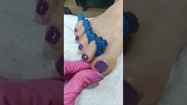 а вы делаете ПЕДИКЮР ЗИМОЙ? #shorts #маникюр #nails #ногти #аппаратныйманикюр смотреть онлайн