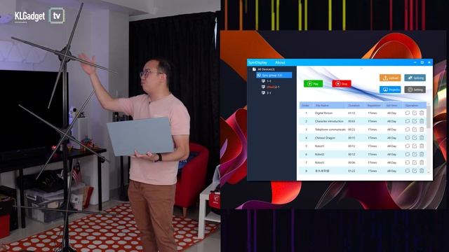 190cm Human Sized Hologram Video Wall Made by 3D Fans! смотреть онлайн