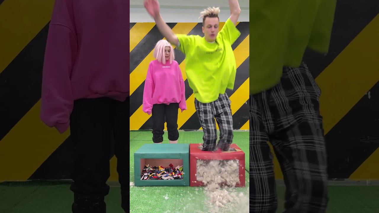 ПЕРЬЯ или ЛЕГО ? смотреть онлайн