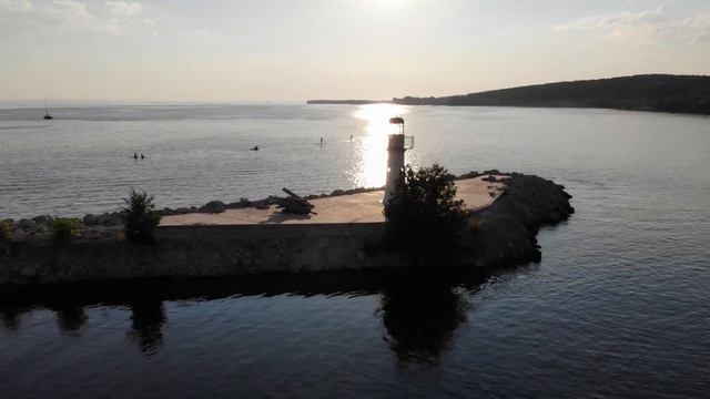 #МаякДружба был установлен в яхтенном порту "Дружба" в 2018 году. смотреть онлайн