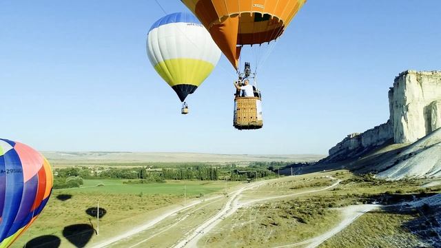 Полет на воздушном шаре. Воздушные шары. Сказочные шары. Balloon flight. Aerostat. смотреть онлайн
