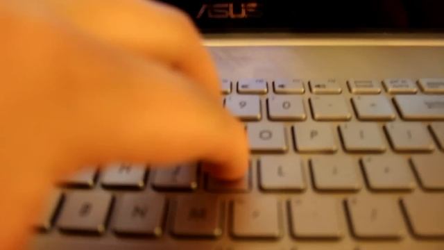 Budget Gaming Laptop? | ASUS N550JK-DS71T Review смотреть онлайн