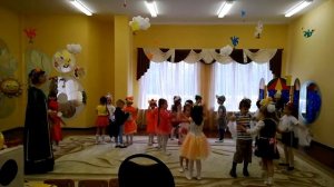 Коммуникативная танцевальная игра: «Здравствуй, милый друг!»