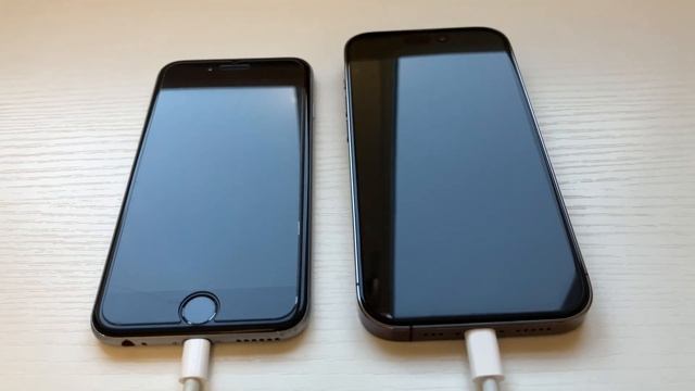 A8 vs A16 Bionic /boot up speed/ смотреть онлайн