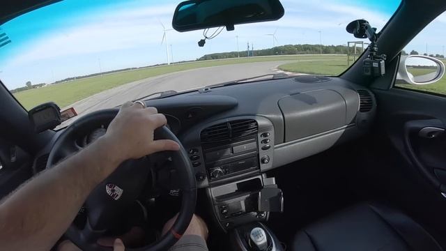 The Porsche 911 996 is a BARGAIN For The Performance смотреть онлайн