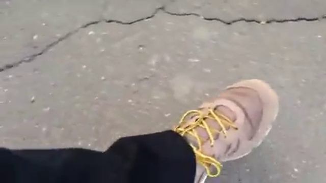 Грязные кеды смотреть онлайн