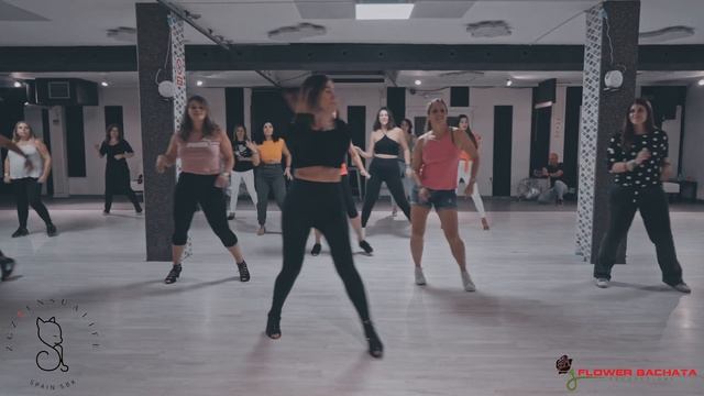 Sara - La vecina - Kevin Cosmos - Bachata lady style - Zaragoza Sensual life 2022 смотреть онлайн