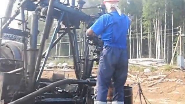 РЕБЯТА ЗАКРЫВАЮТЬСЯ НА ЭЦН-Е СКВ105 ПЕРМЬ смотреть онлайн