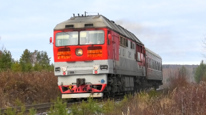 ТЭП70-0065 с пригородным поездом Серов - Карпунино в о.п. Белая Глина