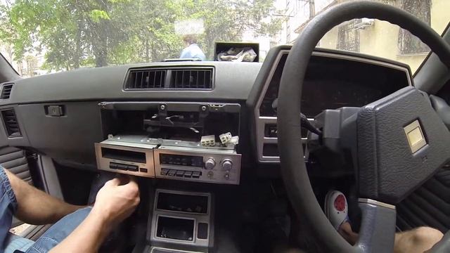 Инсталляция стоковой магнитолы в skyline r30 ч.1 смотреть онлайн