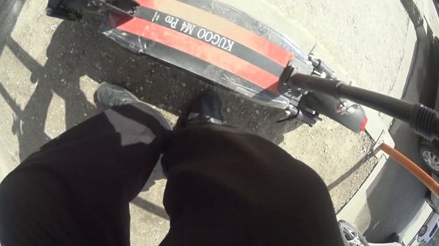 На Электросамокате Kugoo M4 Pro на работу через магазин смотреть онлайн