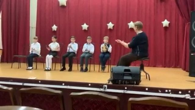 выступление ( песня Смуглянка начальная школа N 30 смотреть онлайн
