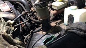 Как Поменять жидкость ГУР на уаз и не только