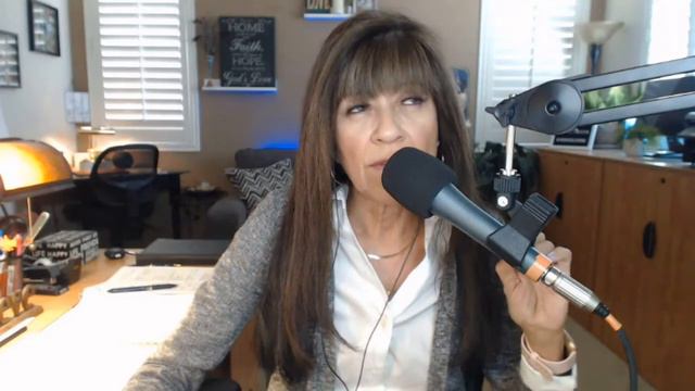 How to Improve Your Speaking and Video Marketing Content смотреть онлайн