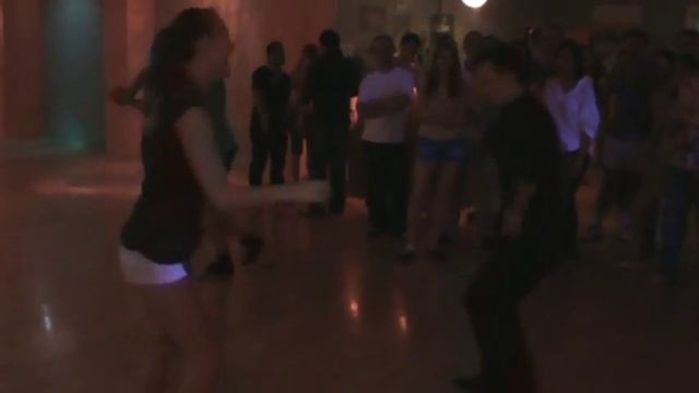 Salsa Party 11.08| РеSпублика | Лена и Сергей | просто отжиг.. смотреть онлайн