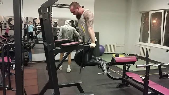 Отжимания на брусьях +50 на 14 повторений смотреть онлайн