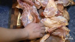 Нож Южный Крест Удобный (сталь D2) против курицы.