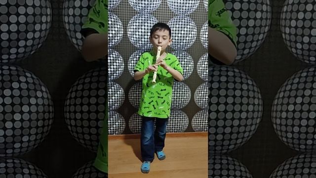 Соль мажор, флейта. Исполнил Бенумеров Селим,7 лет. смотреть онлайн