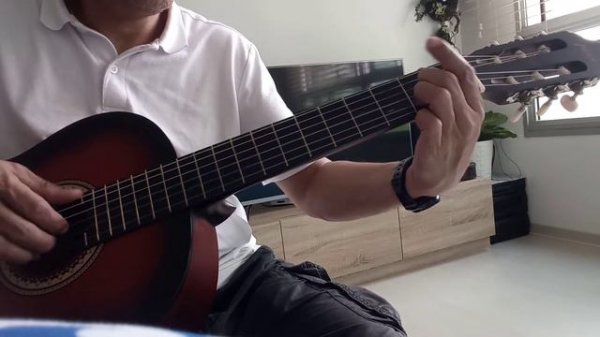 Valencia VC204CSB - My first Classical Guitar