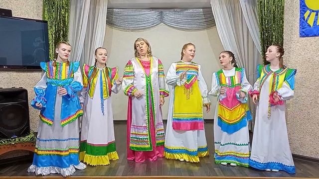 Фольклорный ансамбль "Радуга" смотреть онлайн