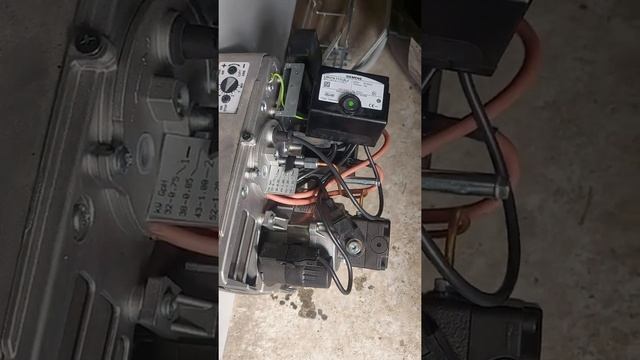 В процессе отладки горелок. Дуркуют иногда. смотреть онлайн