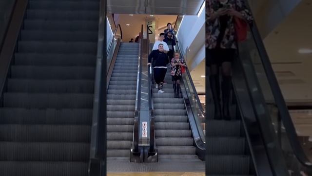 СУЕТОВЫЙ НОСКА ВОНЯЕТ смотреть онлайн