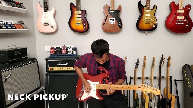 Fender American Traditional Stratocaster In Torino Red смотреть онлайн