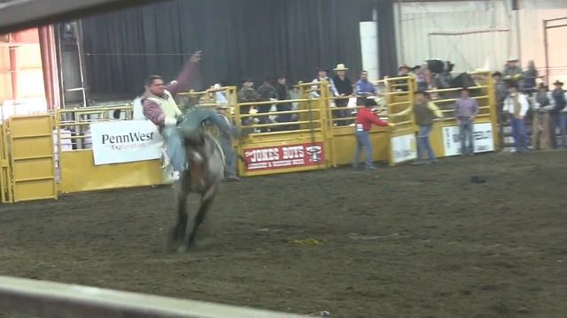 Justin Myers 71.5 on Richards' 26 Wildwood Flower. Bareback. FCA Finals '12. Rd. 2 смотреть онлайн