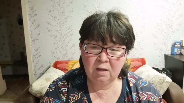 Все спят, а мне не спится.