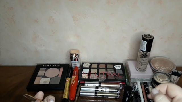 Косметичка середины октября.Помадная вечеринка смотреть онлайн