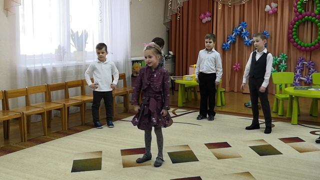 БАБУШКА МОЯ Поздравление с 8 марта Песня для бабушки Женя смотреть онлайн