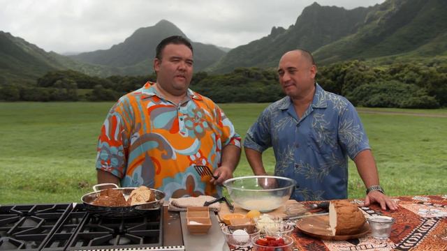 How to make Hawaiian Style French Toast and Tulip Hash with Musician Christian Yrizarry смотреть онлайн
