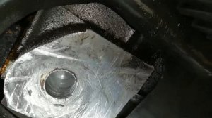 ваз 21099 вырвало ремонтную шпильку под ролик ГРМ восстановление резьбы под неё