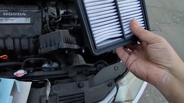 DIY : How to change the Air Filter on a Honda Insight Hybrid at home in 2 minutes смотреть онлайн