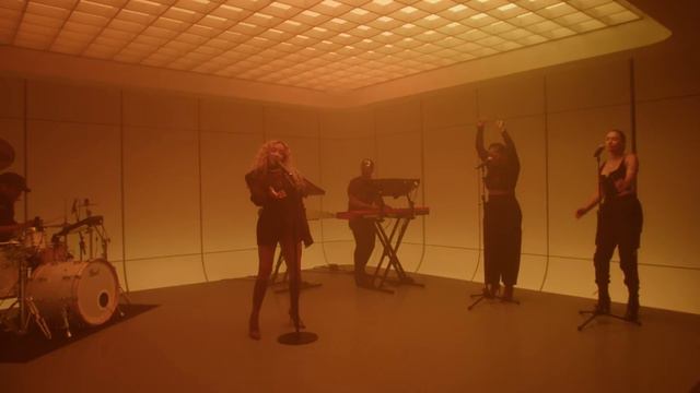 Tinashe - Tightrope (Live Performance) | Vevo