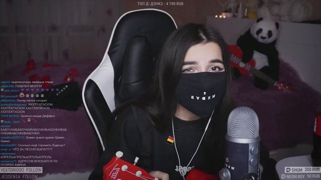 Tenderlybae КАК У ВАС ДЕЛА ТО? ПОЕТ И ФЛЕКСИТ смотреть онлайн