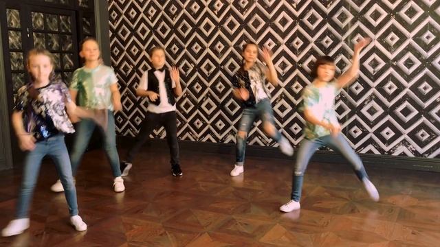 Отчетный клип 02.2019 группы Of the wall - beginners- Kids Школа танцев GO Dance смотреть онлайн