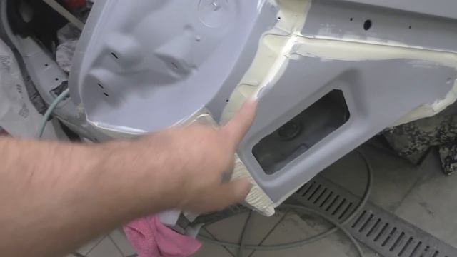 Opel Insignia перетираем грунт,красим внутряночку! смотреть онлайн